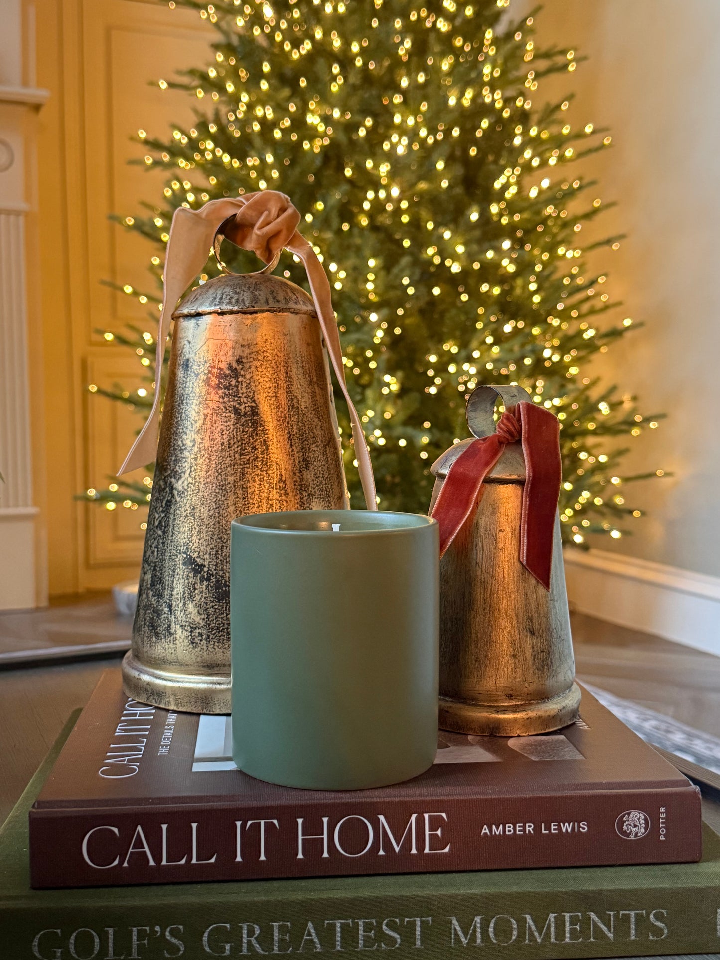 Holiday Collection - Fir & Frost 13 oz Green Ceramic Vessel